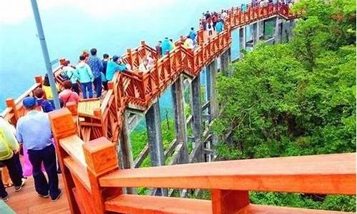 上海到张家界旅游攻略及费用多少钱-上海到张家界自驾游一路上怎么玩